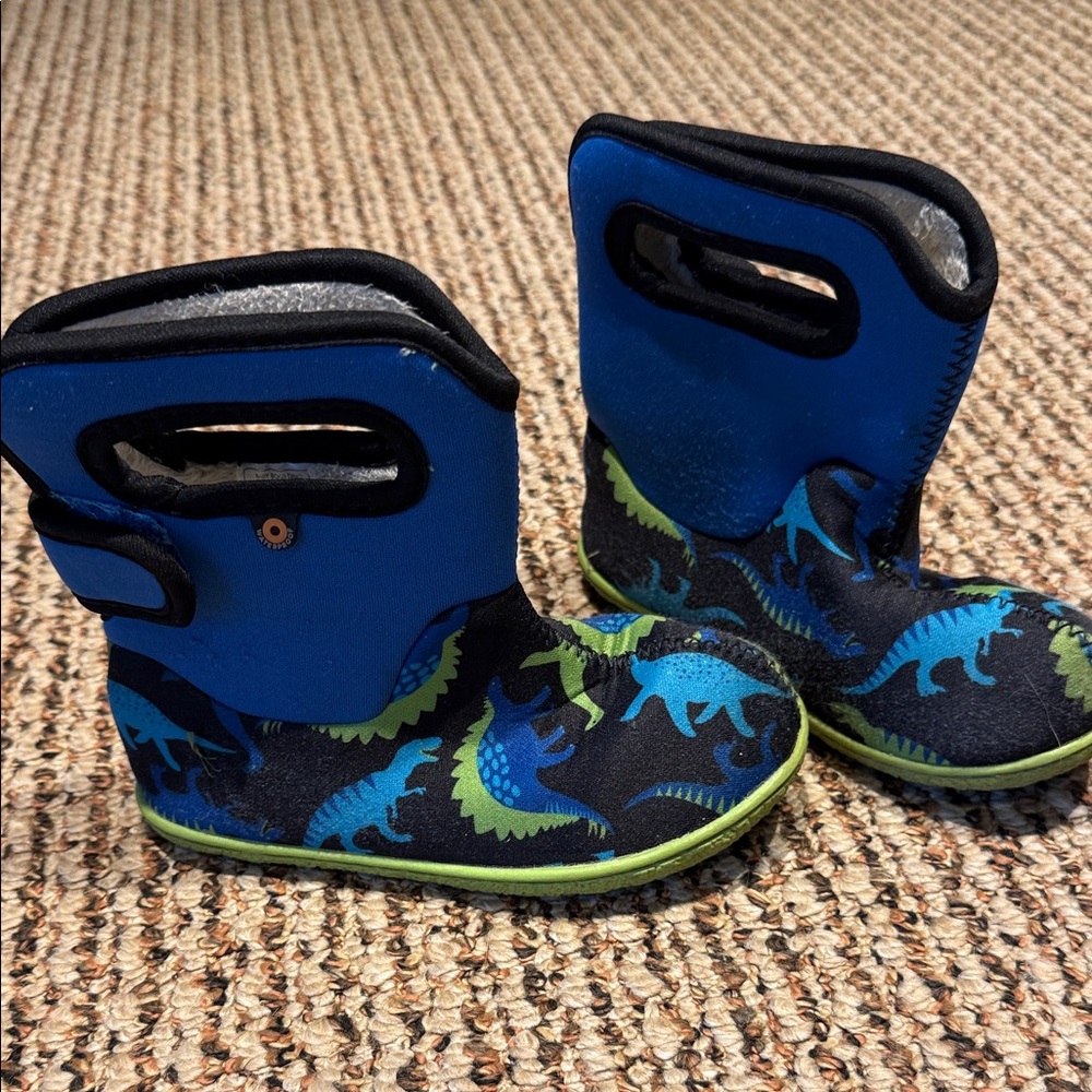 Bogs Blue and Green Dinosaur Kids Boots, size 9